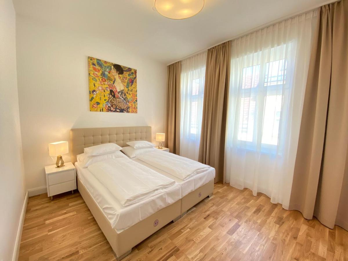 Steiner Residences Vienna Nestroyplatz ภายนอก รูปภาพ