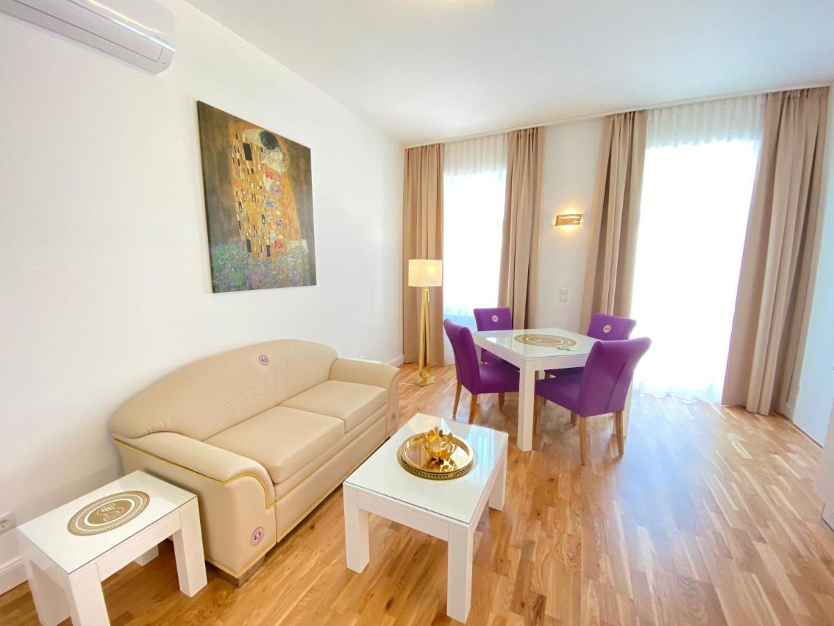 Steiner Residences Vienna Nestroyplatz ภายนอก รูปภาพ