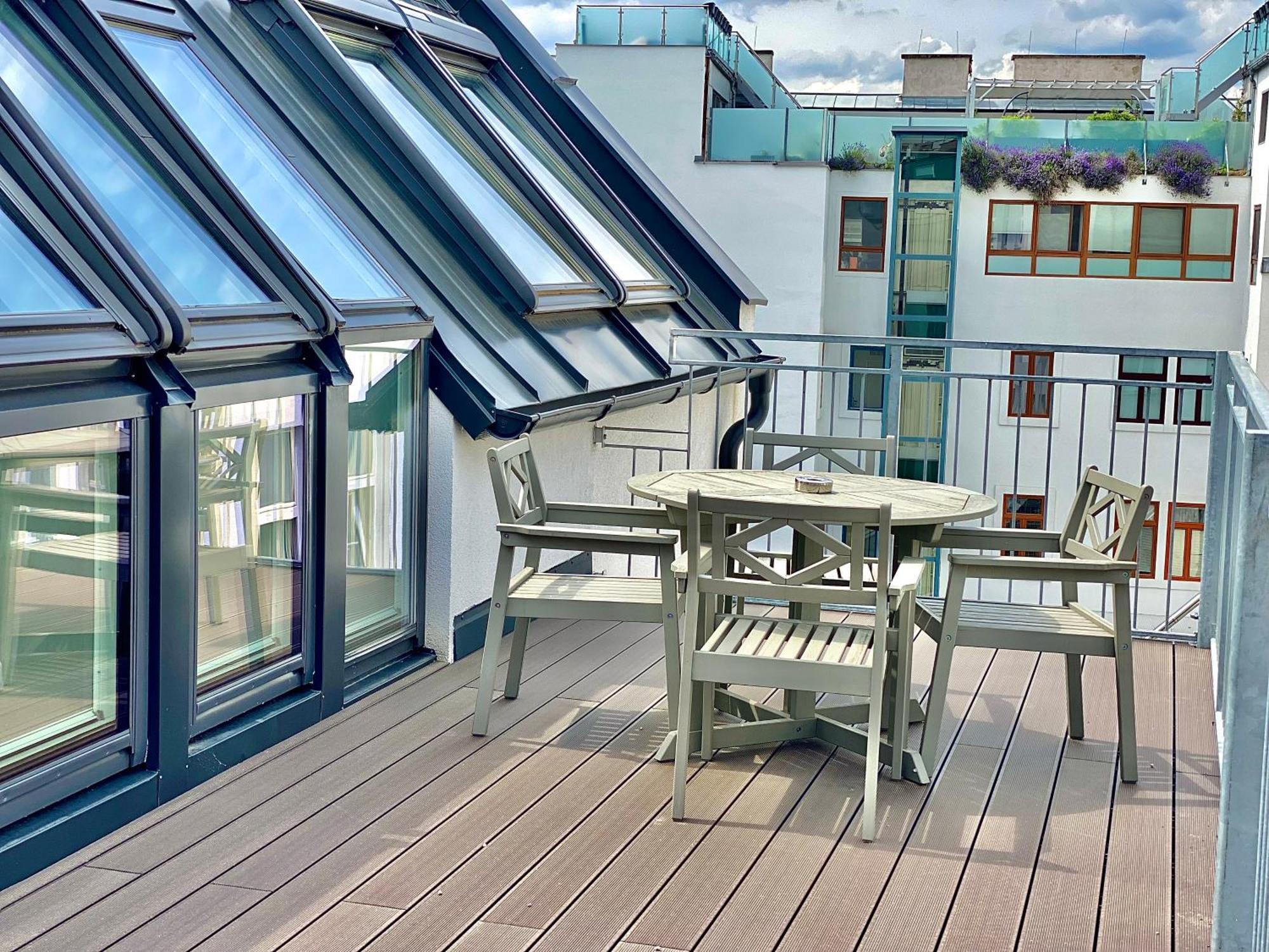 Steiner Residences Vienna Nestroyplatz ภายนอก รูปภาพ